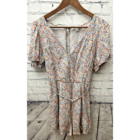 American Eagle Outfitters Pants - American Eagle Romper Women Blue Floral Short Sleeved‎ Lined  Size Medium